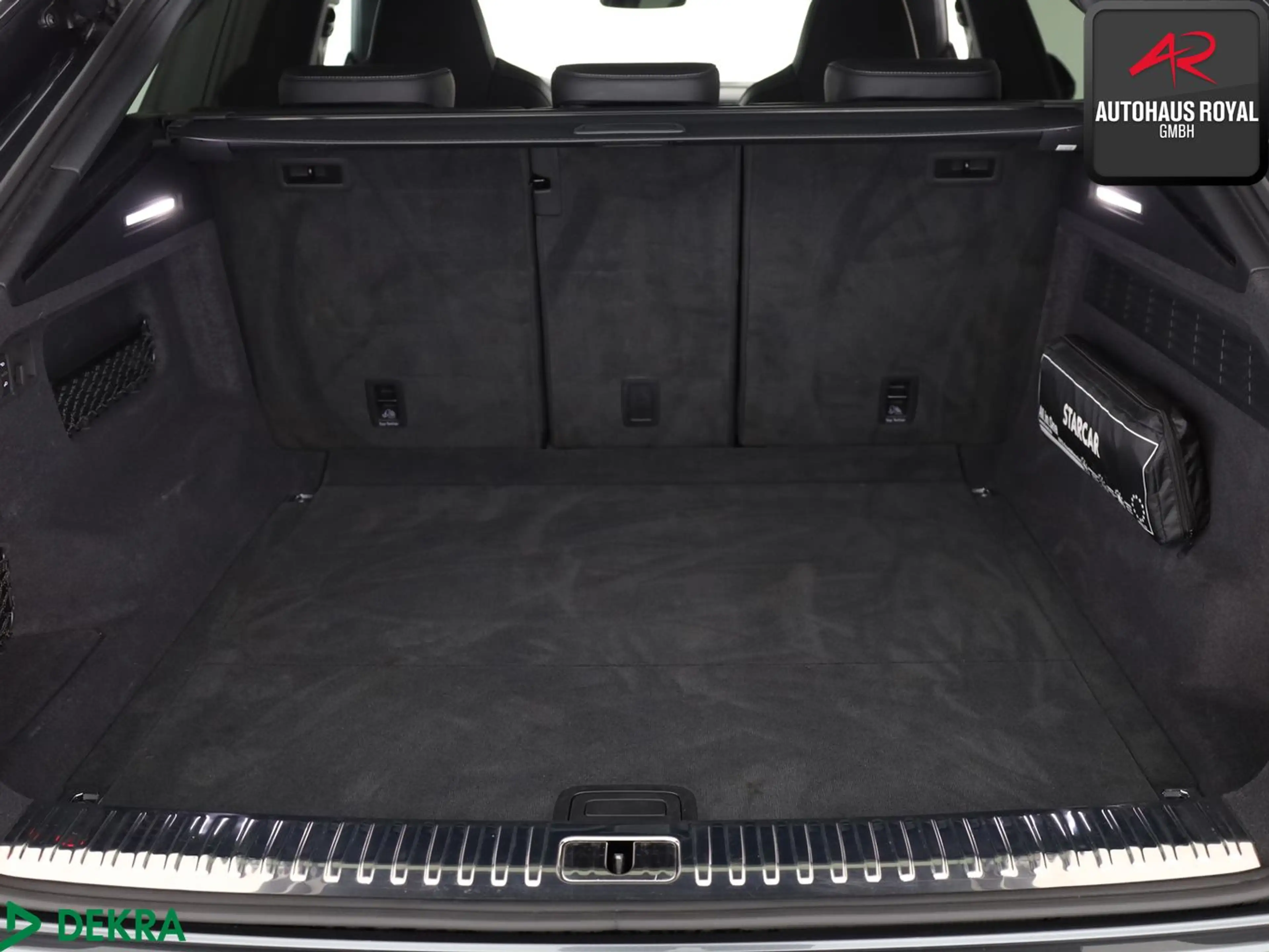 Audi SQ8 4.0 TFSI qu MASSAGE,RAUTEN,HUD,360GRAD,B+O — photo 12