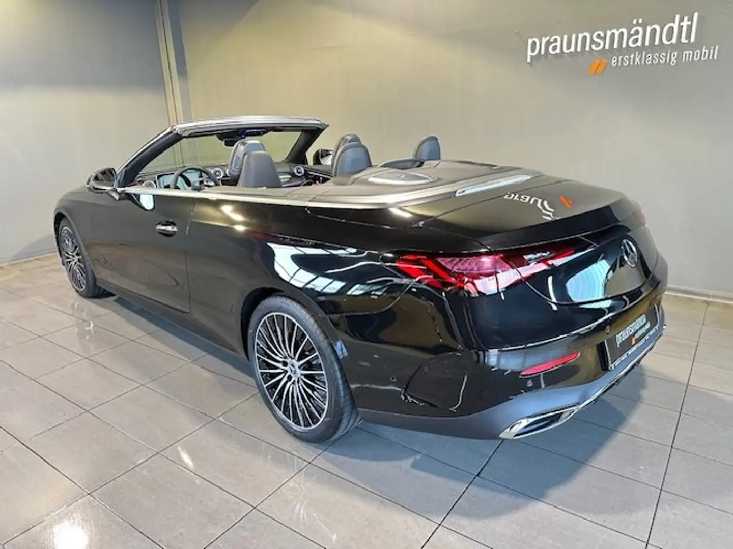 Mercedes-Benz CLE 200 Cabrio AMG 3D-Sound/Tot/360°/Dist/Memory Schwarz - 2