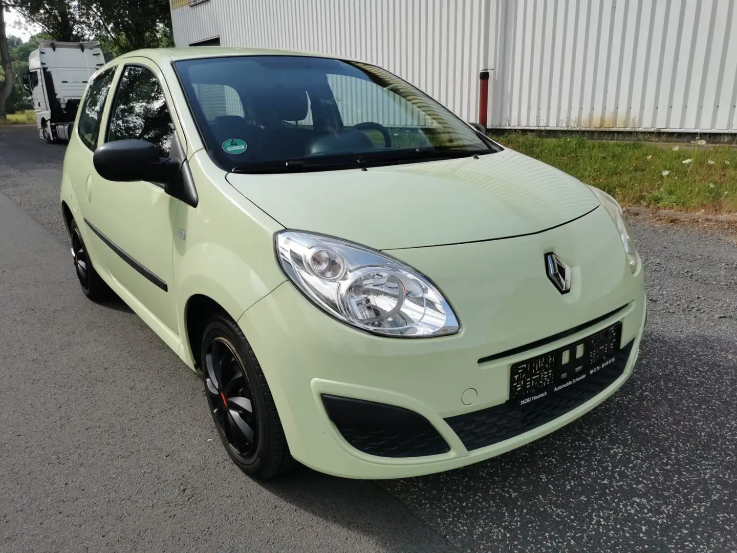 Renault Twingo Authentique 1.2 TÜV 01/2027 Vert - 1