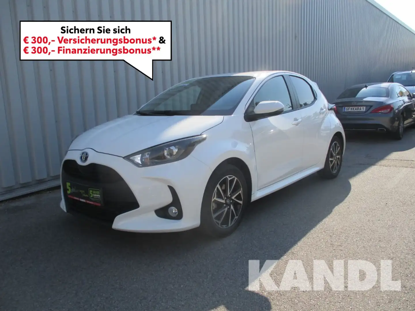 TOYOTA Yaris