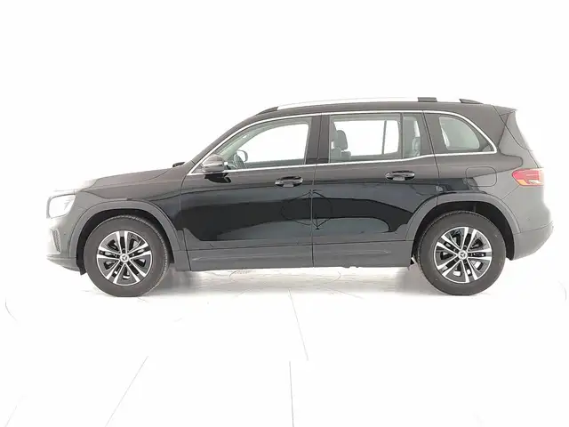 Mercedes-Benz GLB view 2
