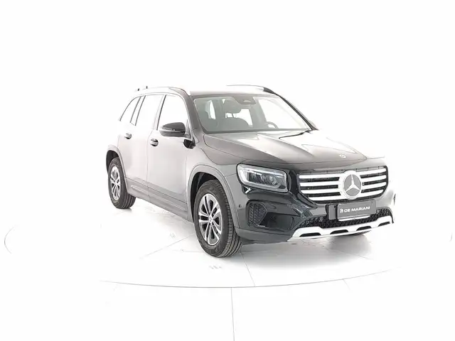 Mercedes-Benz GLB view 7