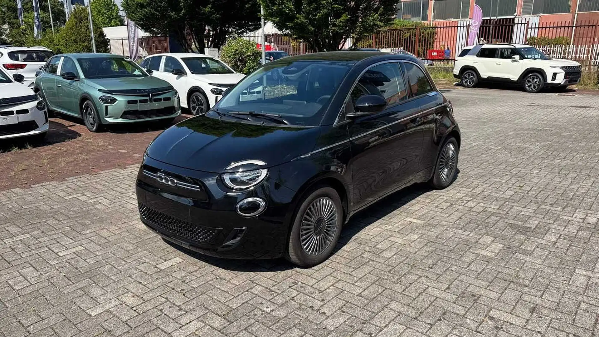 Fiat 500e Berlina 42 kWh Noir - 1