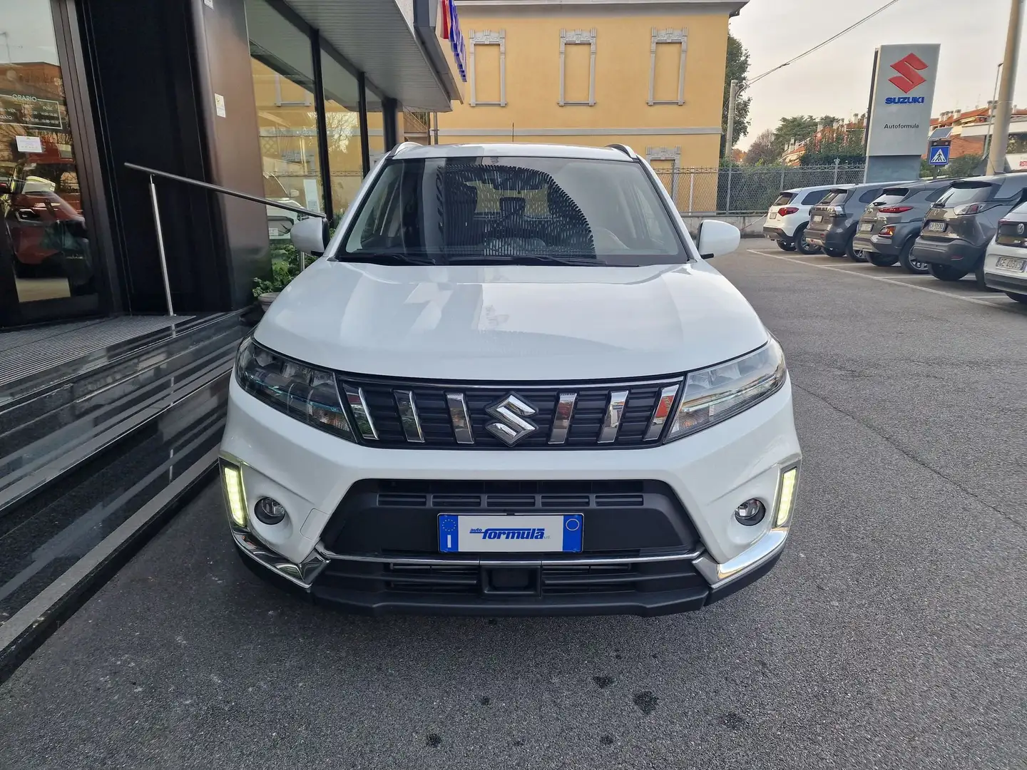 Suzuki Vitara Vitara 1.4 Hybrid 4WD AllGrip Cool Bianco - 2