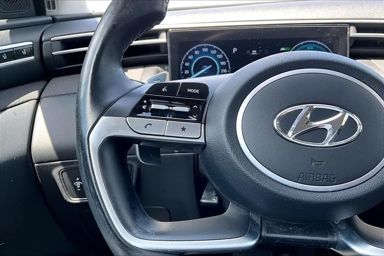 Hyundai TUCSON снимка Hyundai TUCSON