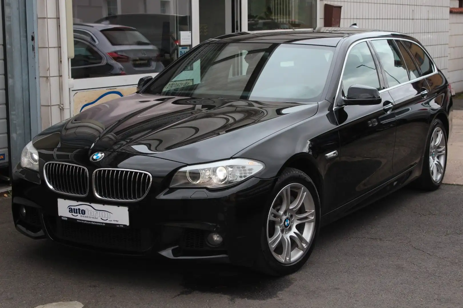 BMW 530 d M-Paket Leder*Memory*SoftClose*HiFi*BiXenon Schwarz - 2