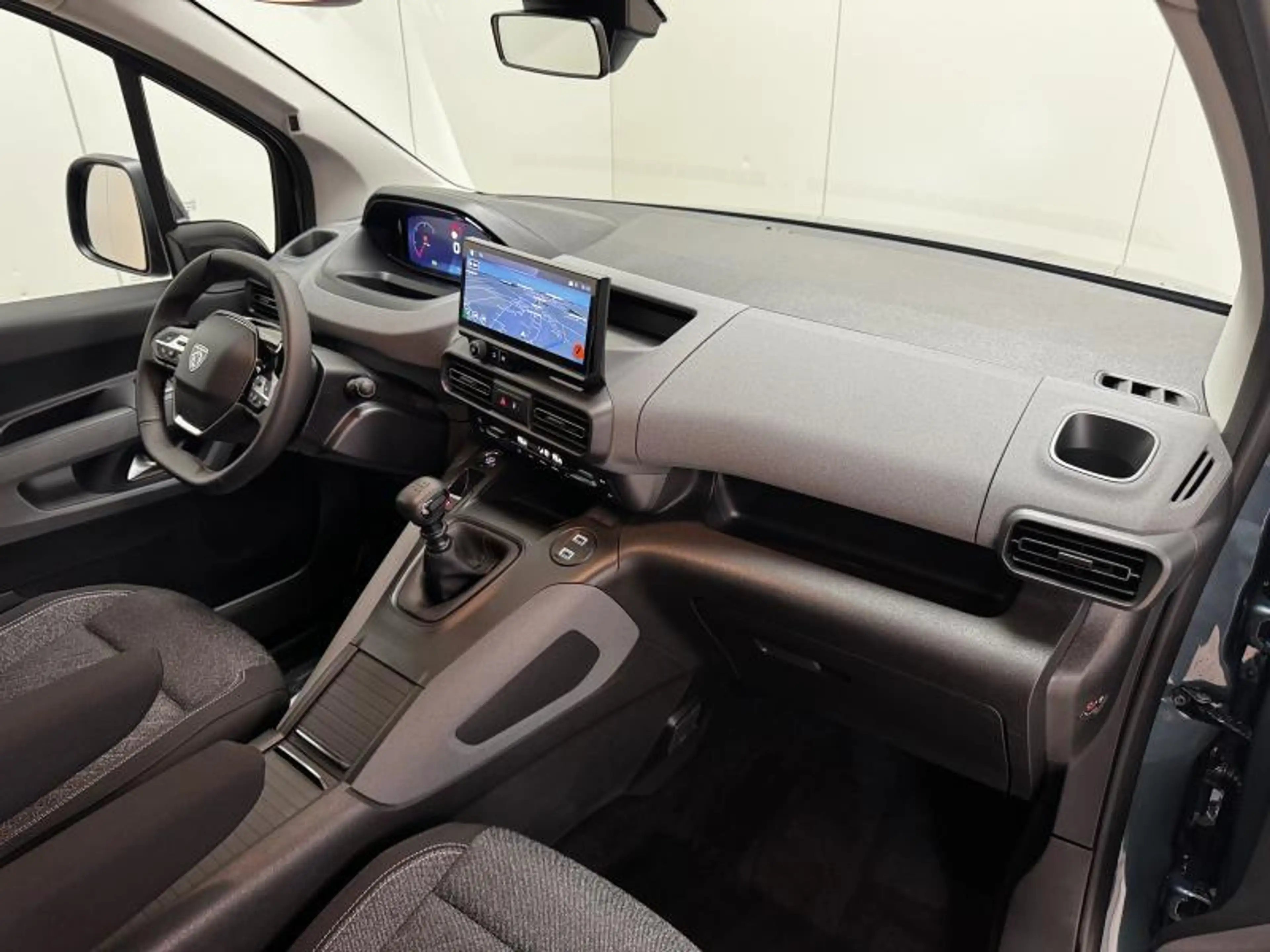Peugeot Rifter 1.2 TURBO Allure S&S 8jr GARANTIE! LED|GPS|PDC|CRU — photo 14