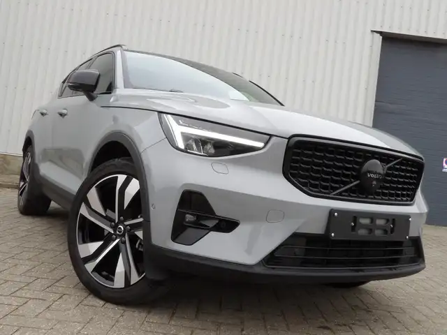 Volvo XC40 XC40 2.0 B3 MHEV Ultimate