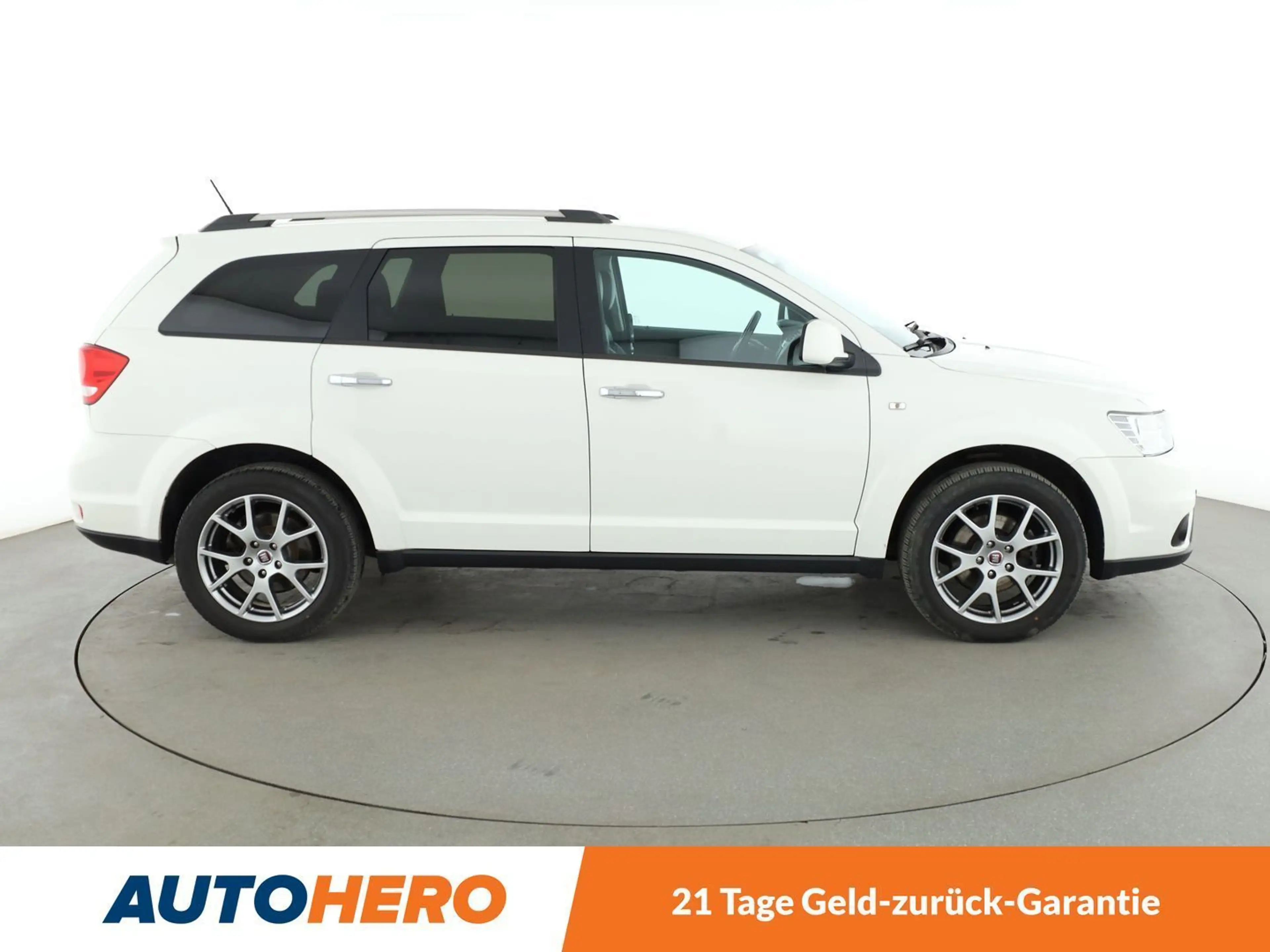 Fiat Freemont 2.0 Multijet Lounge 4WD *NAVI*TEMPO*PDC*CAM*ALU* — photo 7