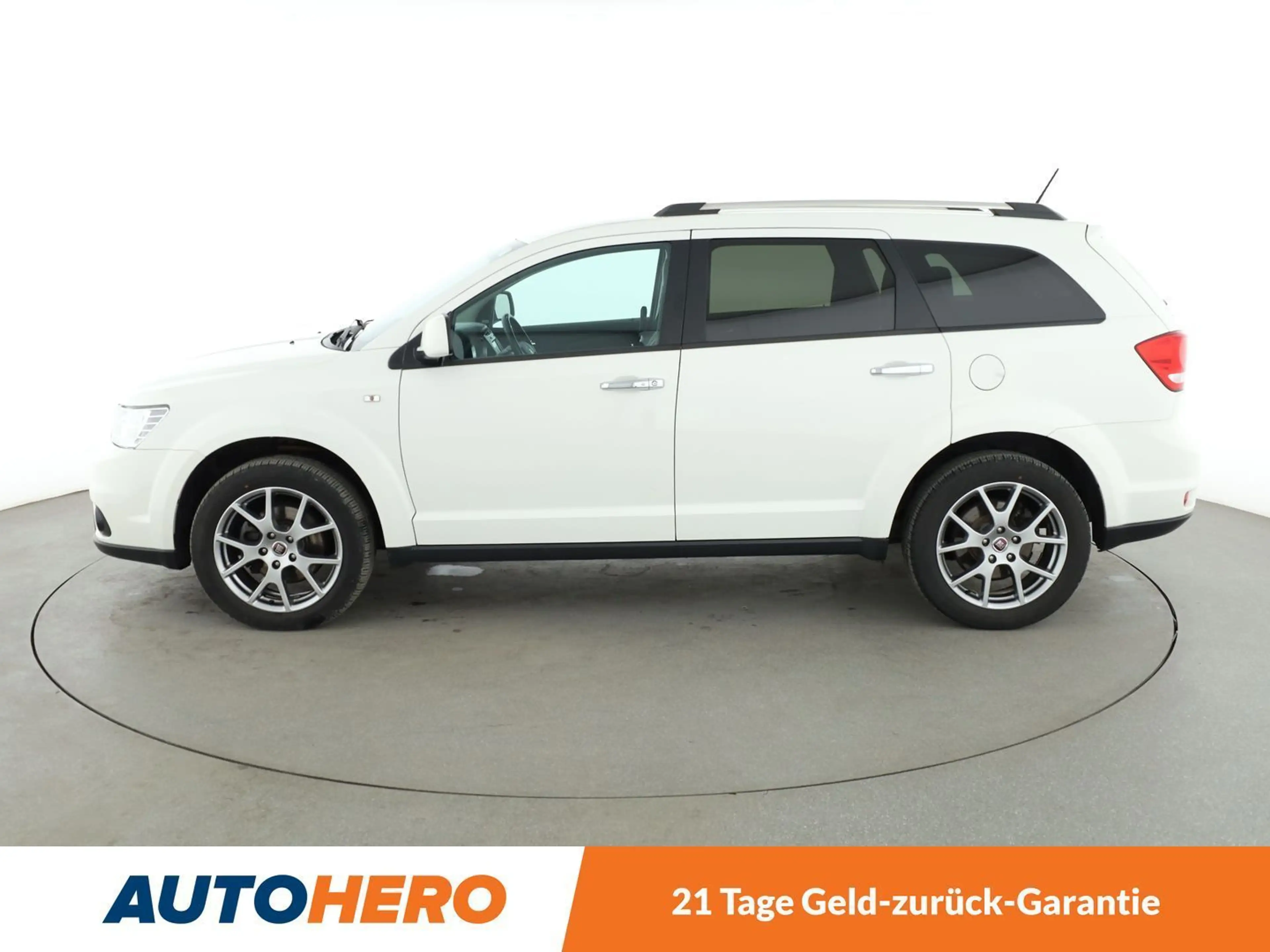 Fiat Freemont 2.0 Multijet Lounge 4WD *NAVI*TEMPO*PDC*CAM*ALU* — photo 3