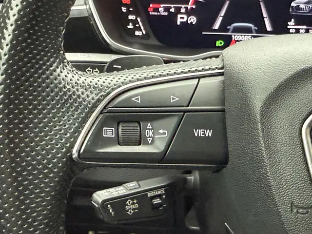 Audi Q3 view 12