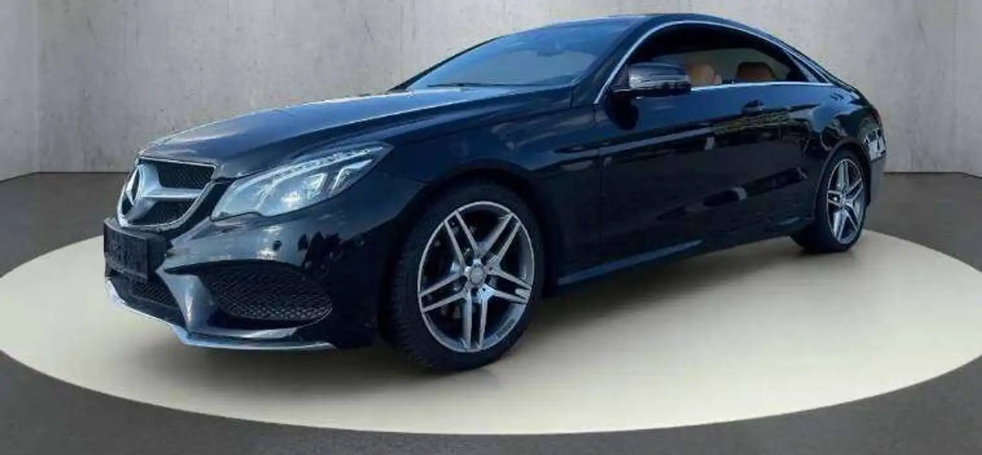 Mercedes-Benz E 200 Aut*3-AMG LINE*H&K*PARK-PILOT*Service-VOLL* Schwarz - 2