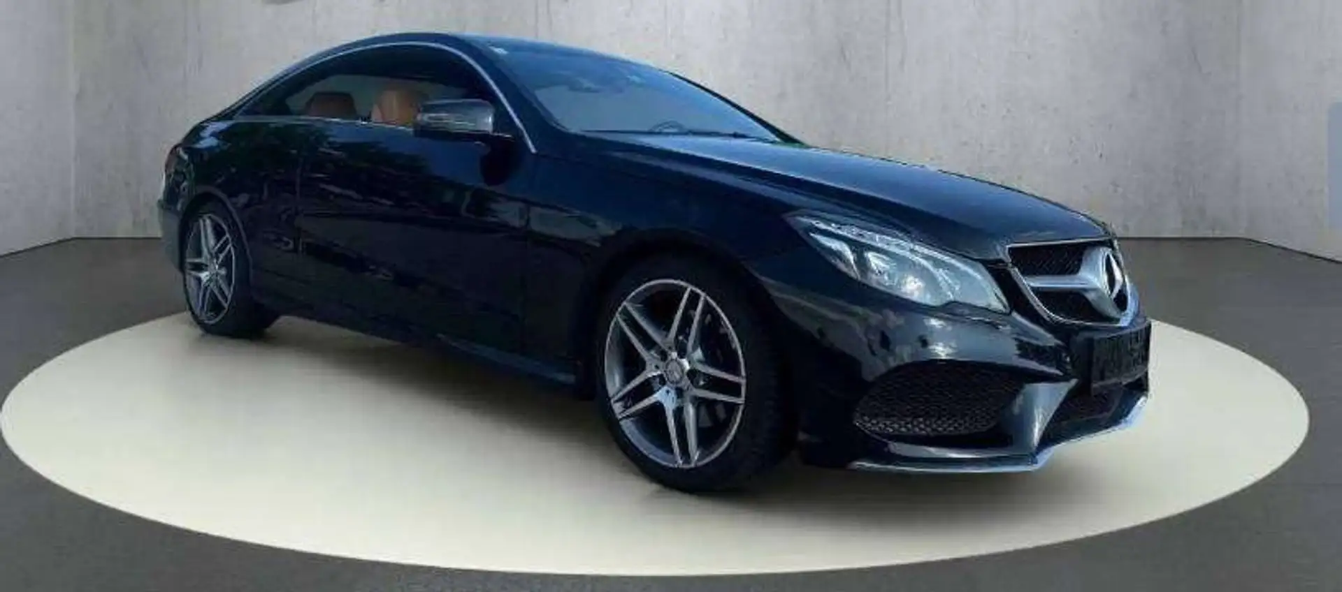 Mercedes-Benz E 200 Aut*3-AMG LINE*H&K*PARK-PILOT*Service-VOLL* Schwarz - 1