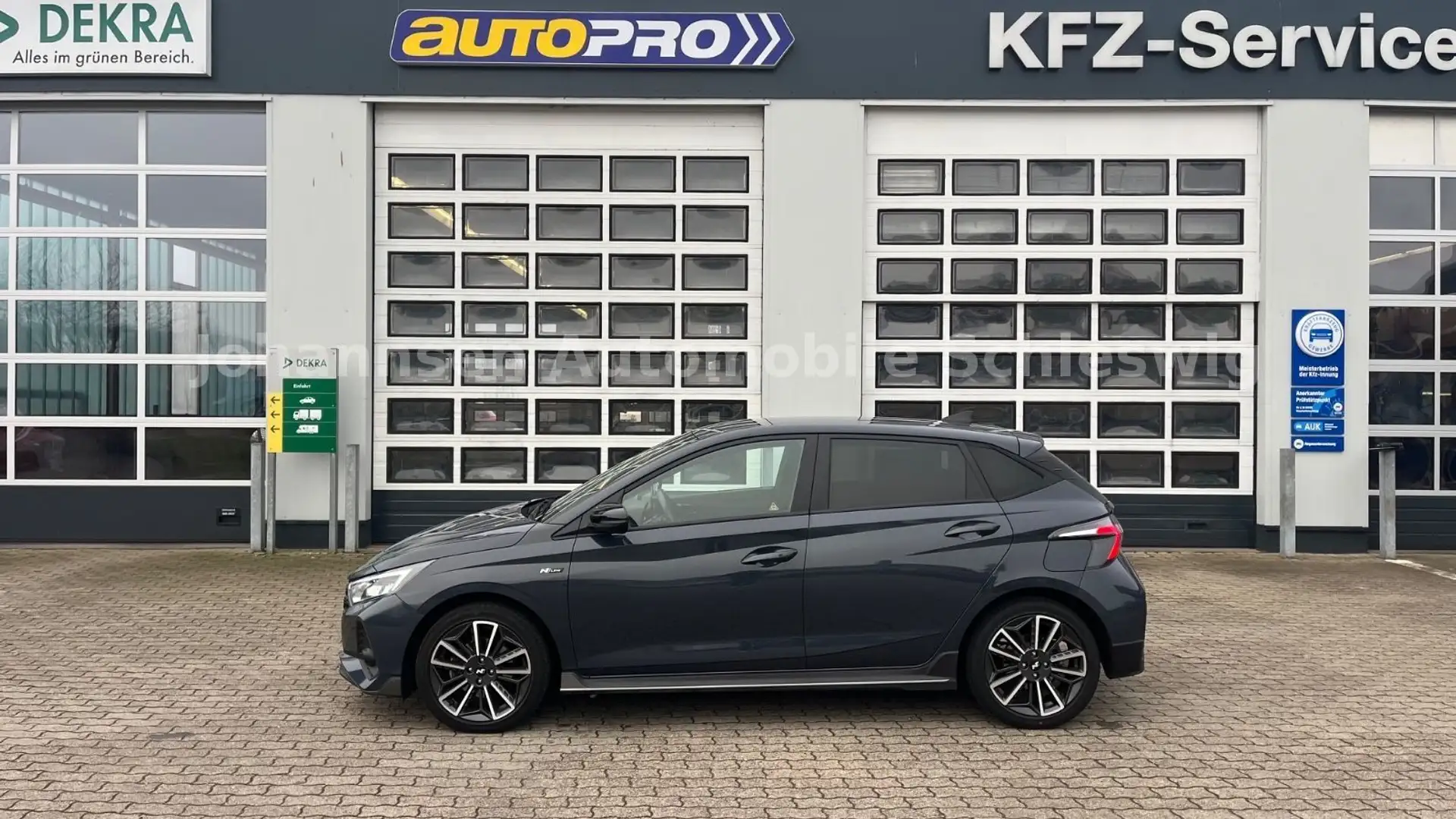 Hyundai i20 N Line Mild-Hybrid,1.Hand,LED,Navi,Kamera,KL Grau - 1