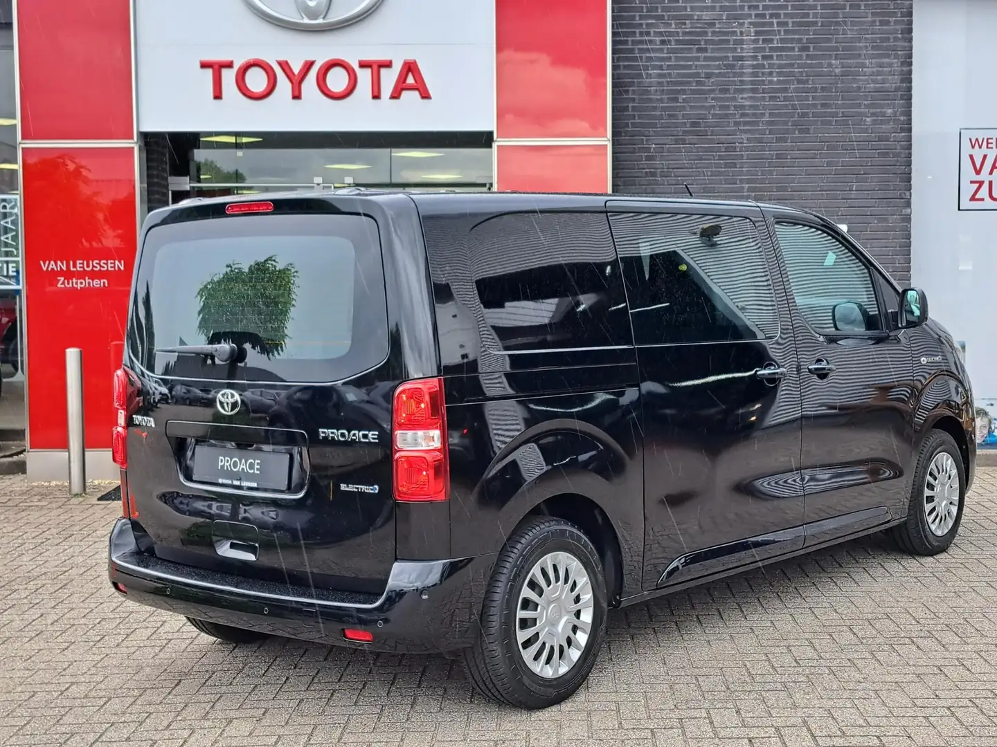 Toyota Proace Worker Standard Range 50 kWh Navigator CRUISE CLIM Zwart - 2
