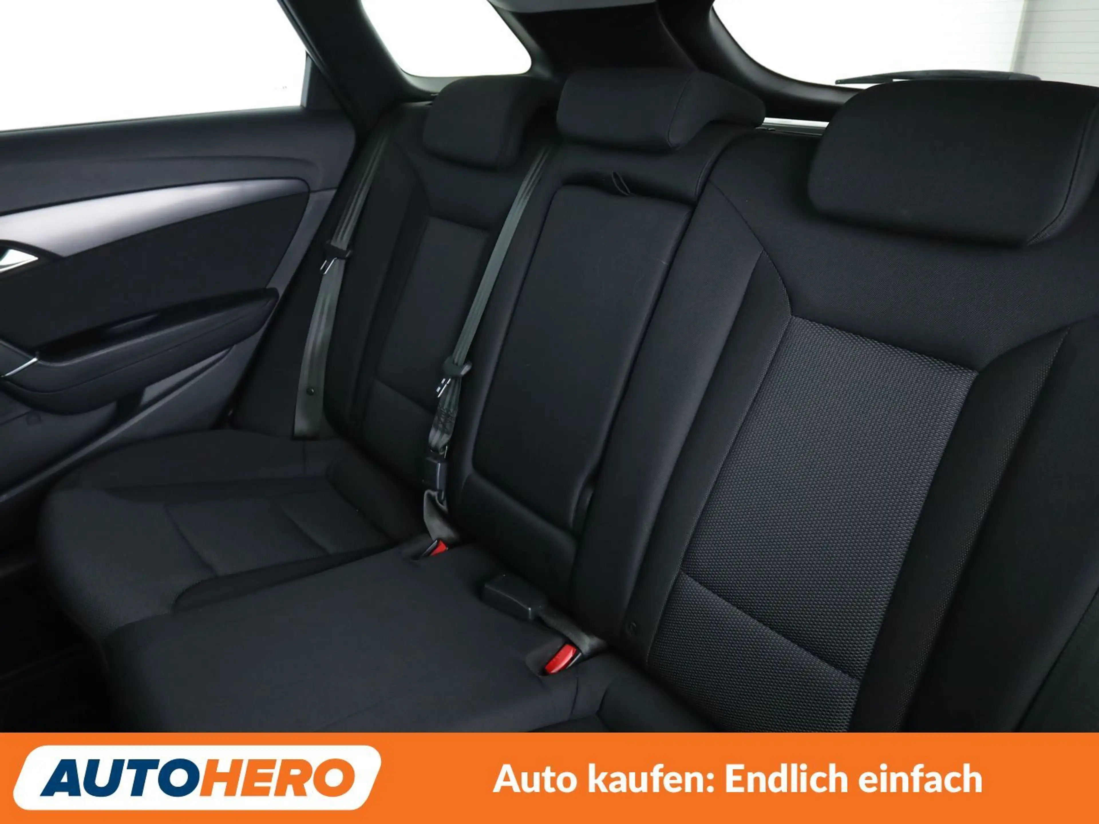 Hyundai i40 1.7 CRDi Trend Blue *TEMPO*PDC*SHZ*ALU*KLIMA* — photo 14