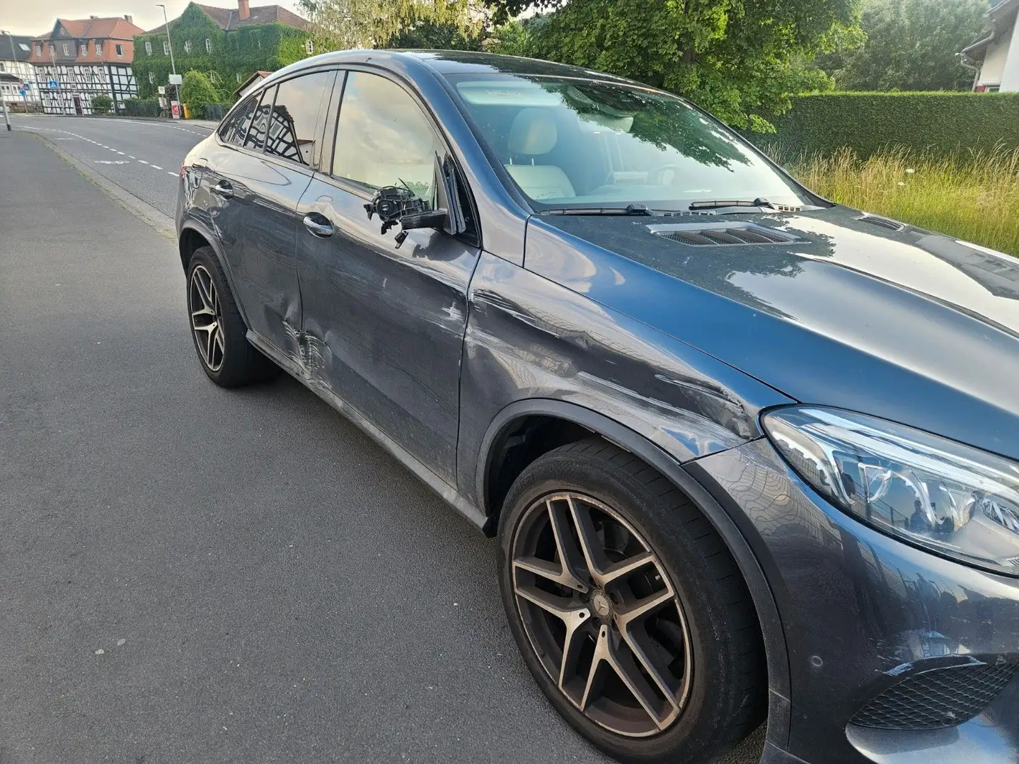 Mercedes-Benz GLE 400 Coupe 4Matic AMG-Styling Szary - 2