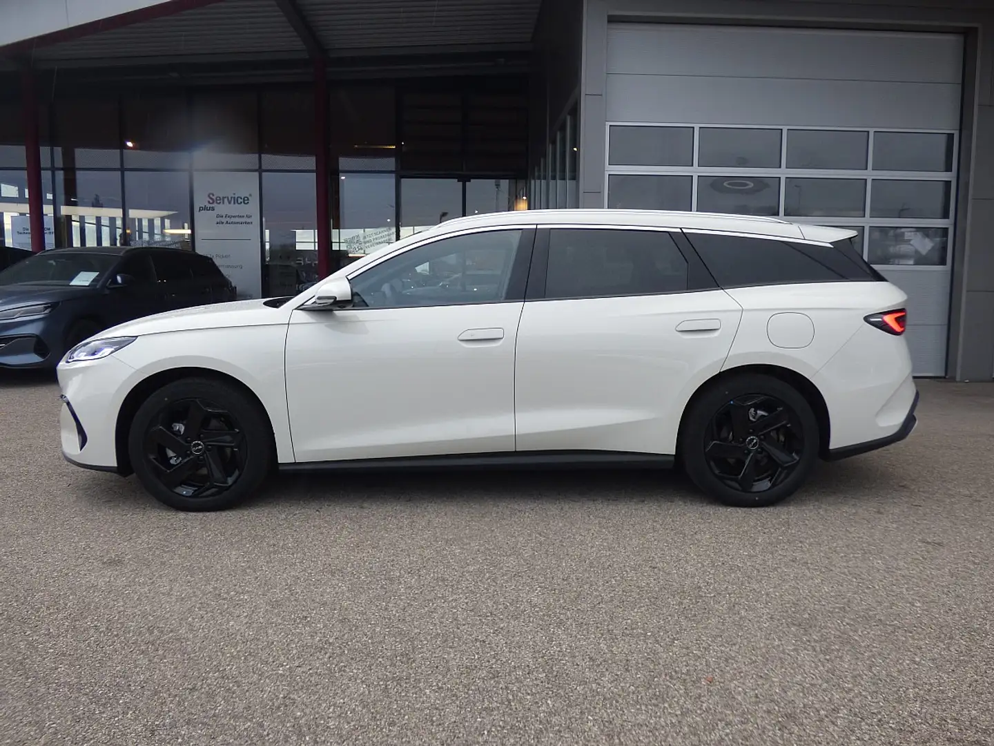BYD Seal 6 DM-i Touring PHEV 19kWh Comfort Österreich Pake... Beige - 2