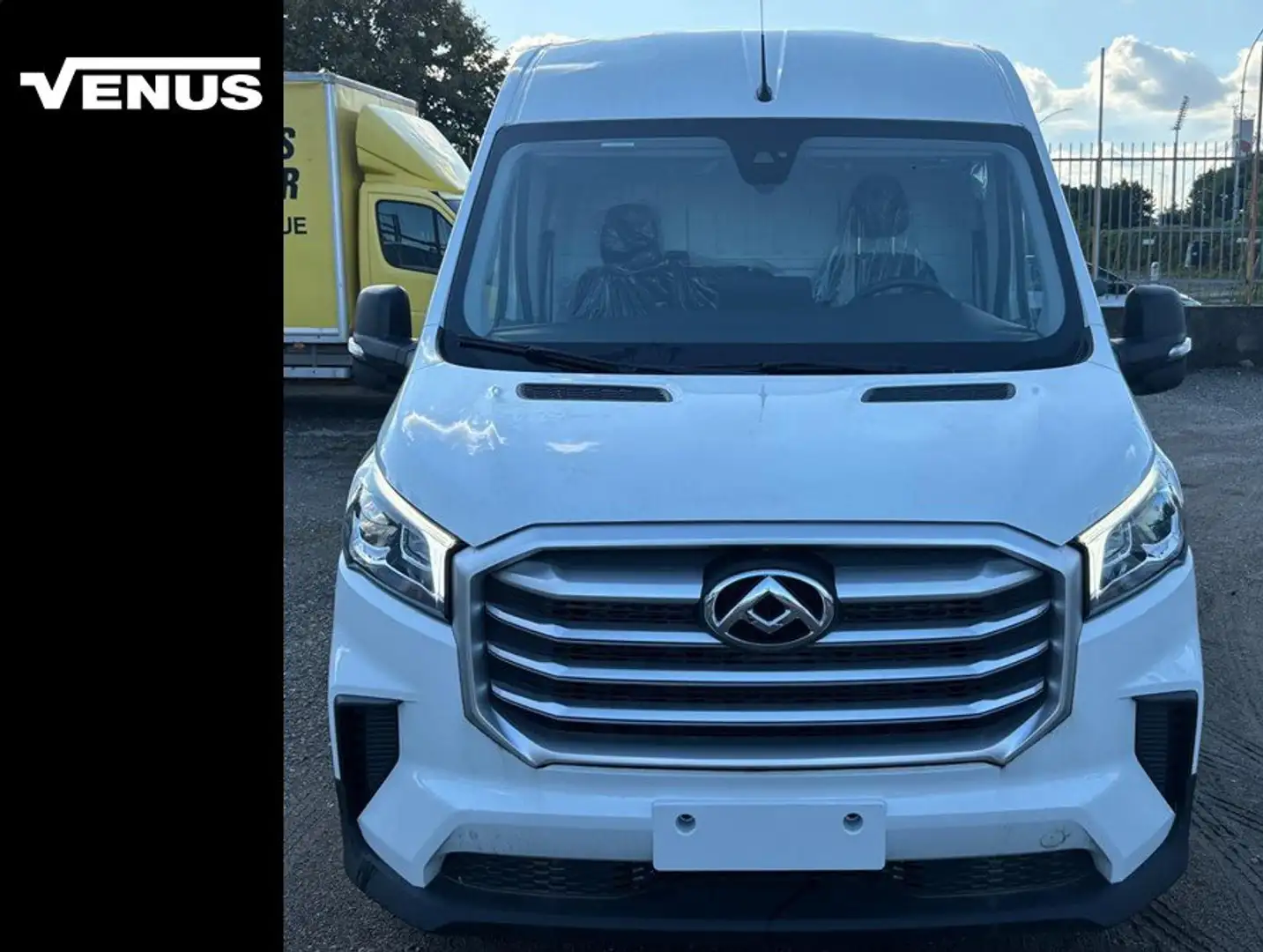 Maxus Deliver 9 Deliver9 2.0 CRDI 150CV FWD PL-TA Furgone Biały - 1