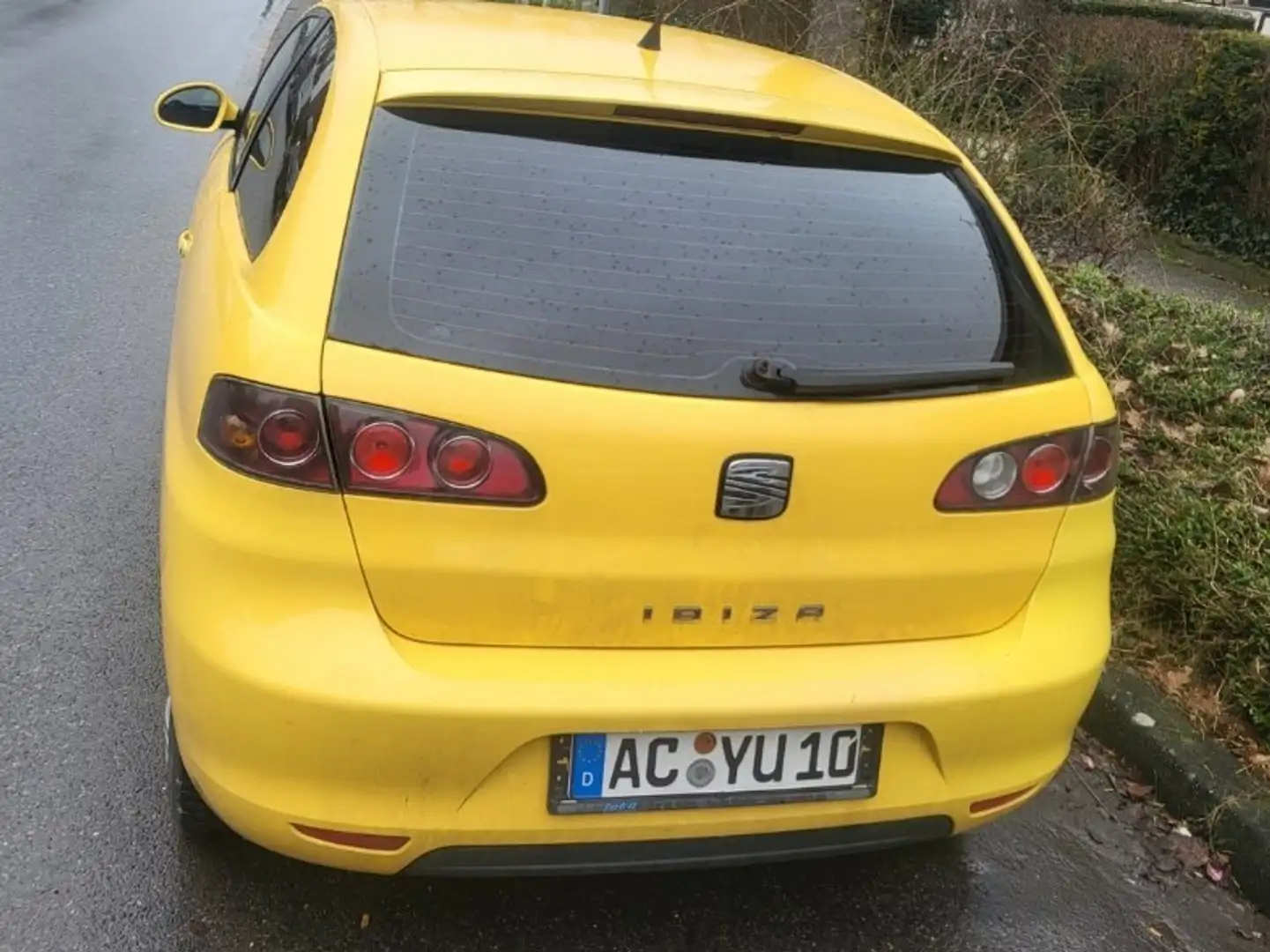 SEAT Ibiza 1.2 12V Amaro 6L Yellow - 2