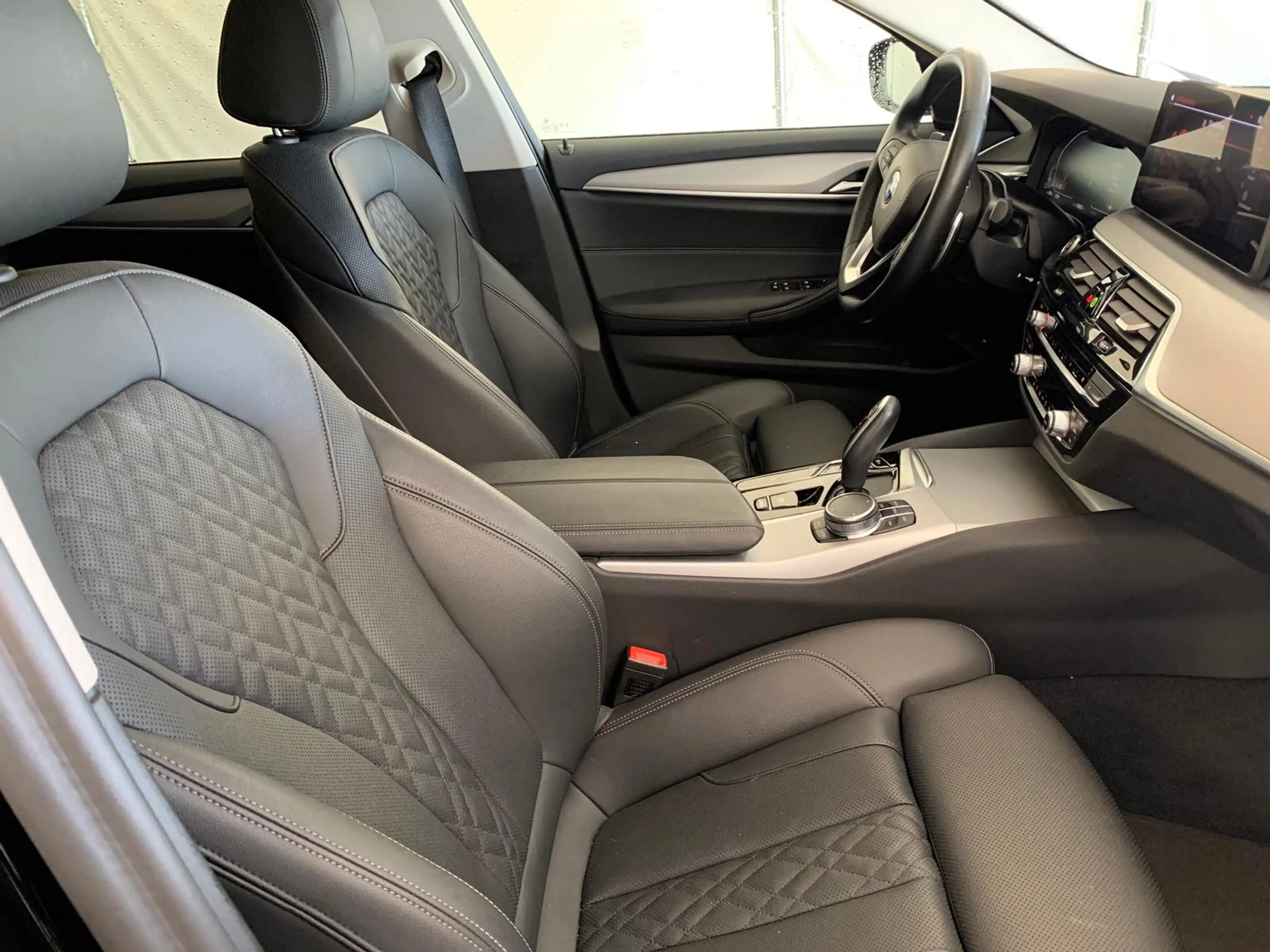 BMW 520 d Touring CockpPro|DriveProf|ACC|Leder|LED+ — photo 4