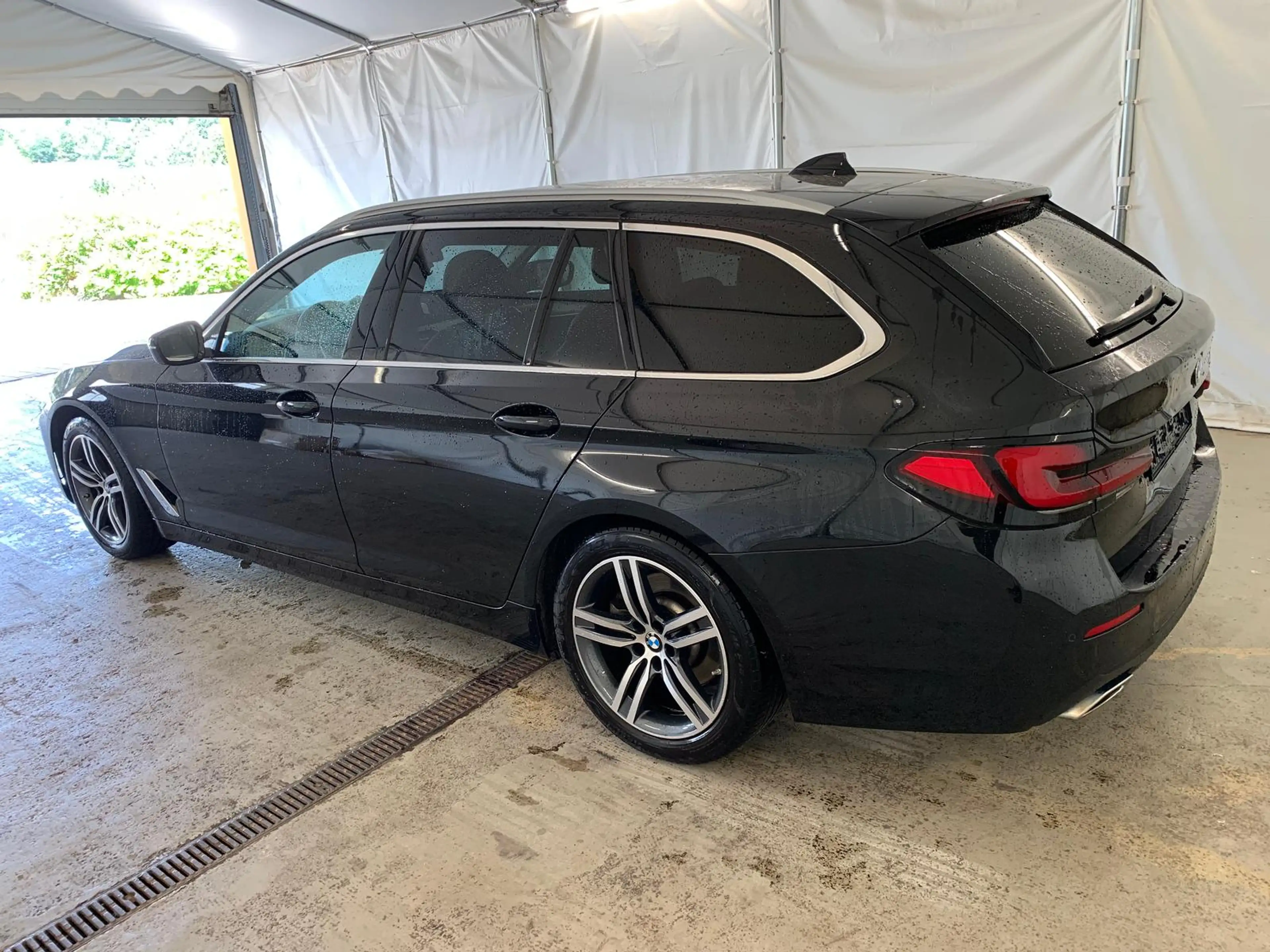 BMW 520 d Touring CockpPro|DriveProf|ACC|Leder|LED+ — photo 7