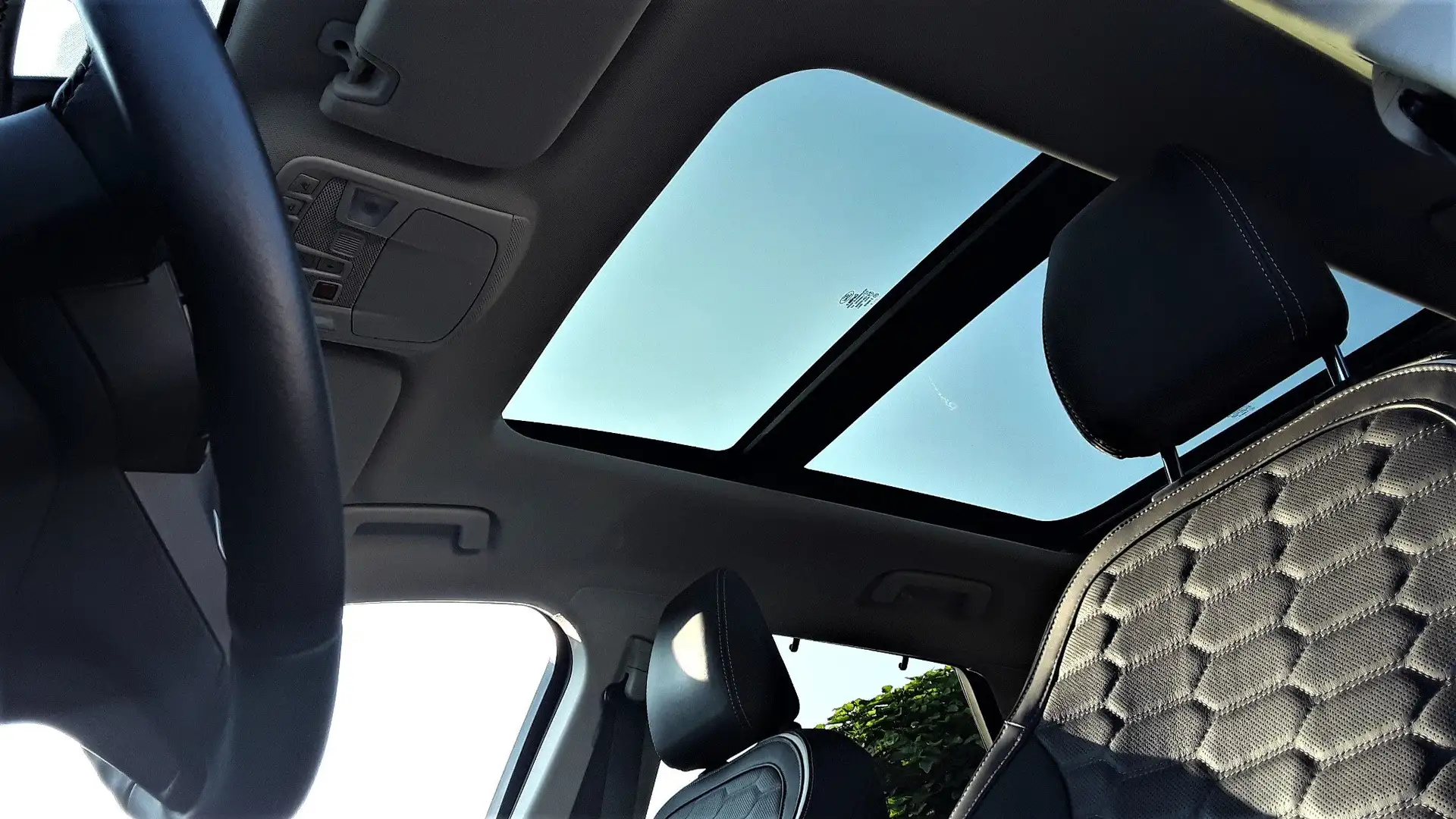 Ford Mondeo Hybrid Vignale Automatik Panoramadach Grau - 2