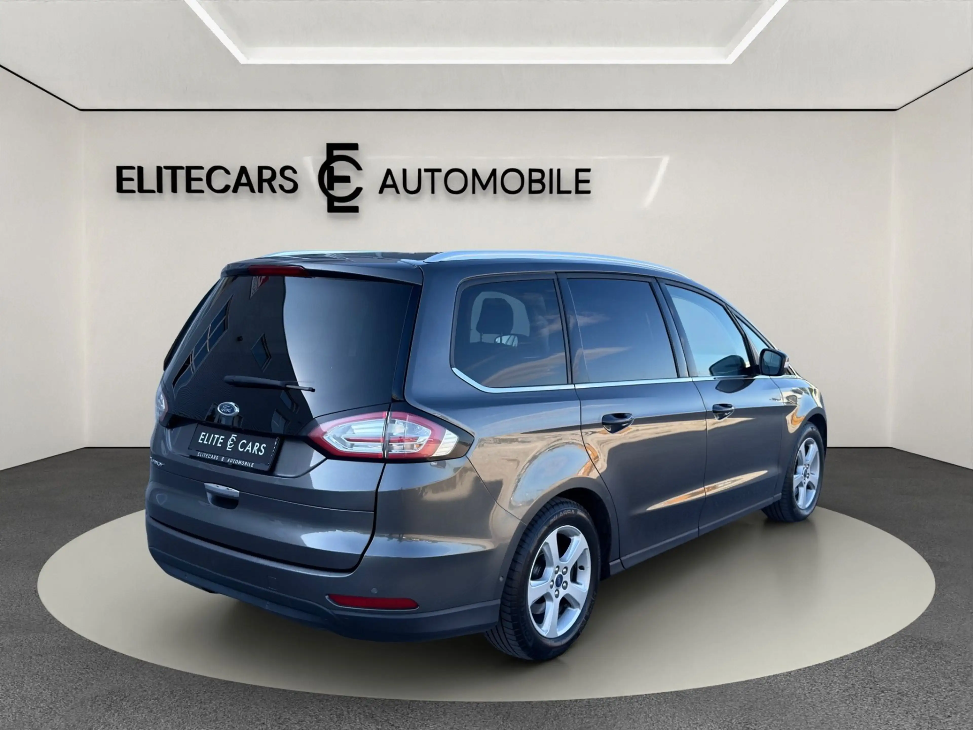 Ford Galaxy 2,0 TDCI TITANIUM LINE /  7-SITZER /4X4 ALLRAD / — photo 4