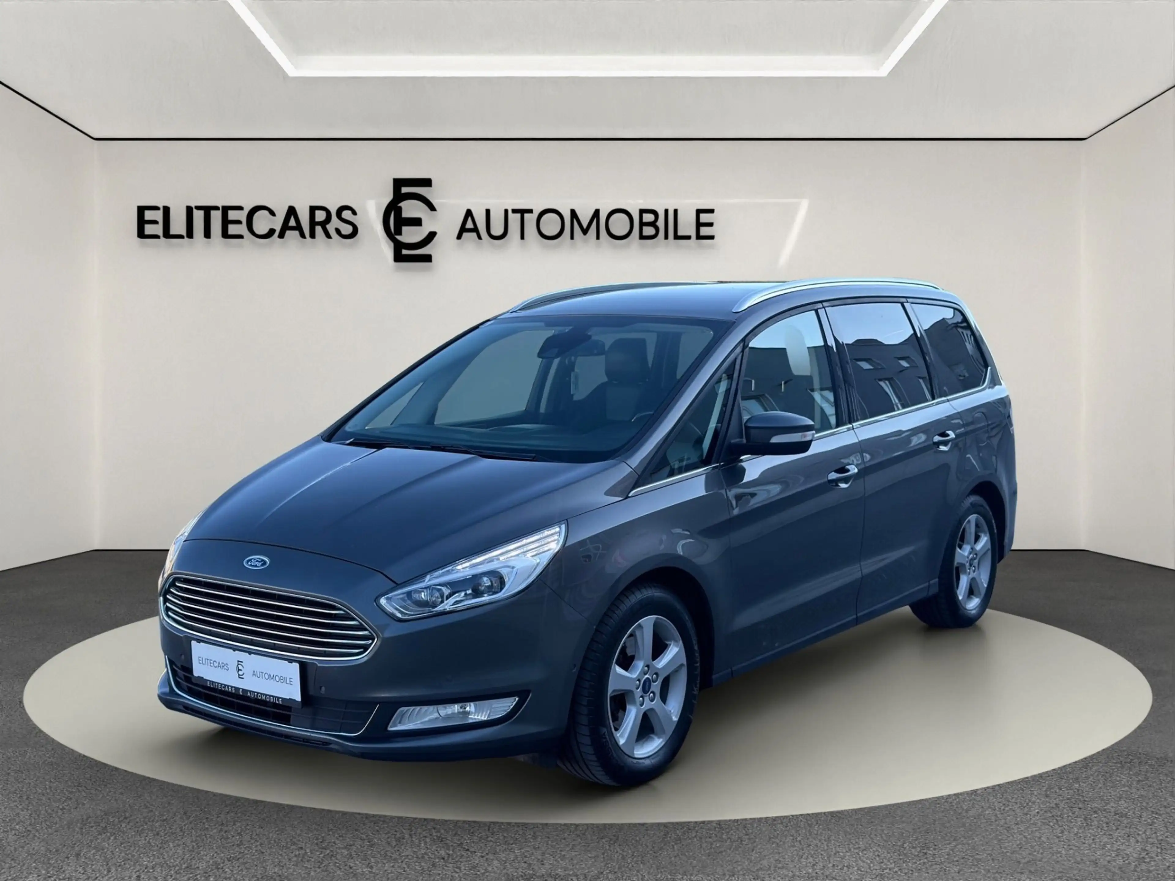 Ford Galaxy 2,0 TDCI TITANIUM LINE /  7-SITZER /4X4 ALLRAD / — photo 8