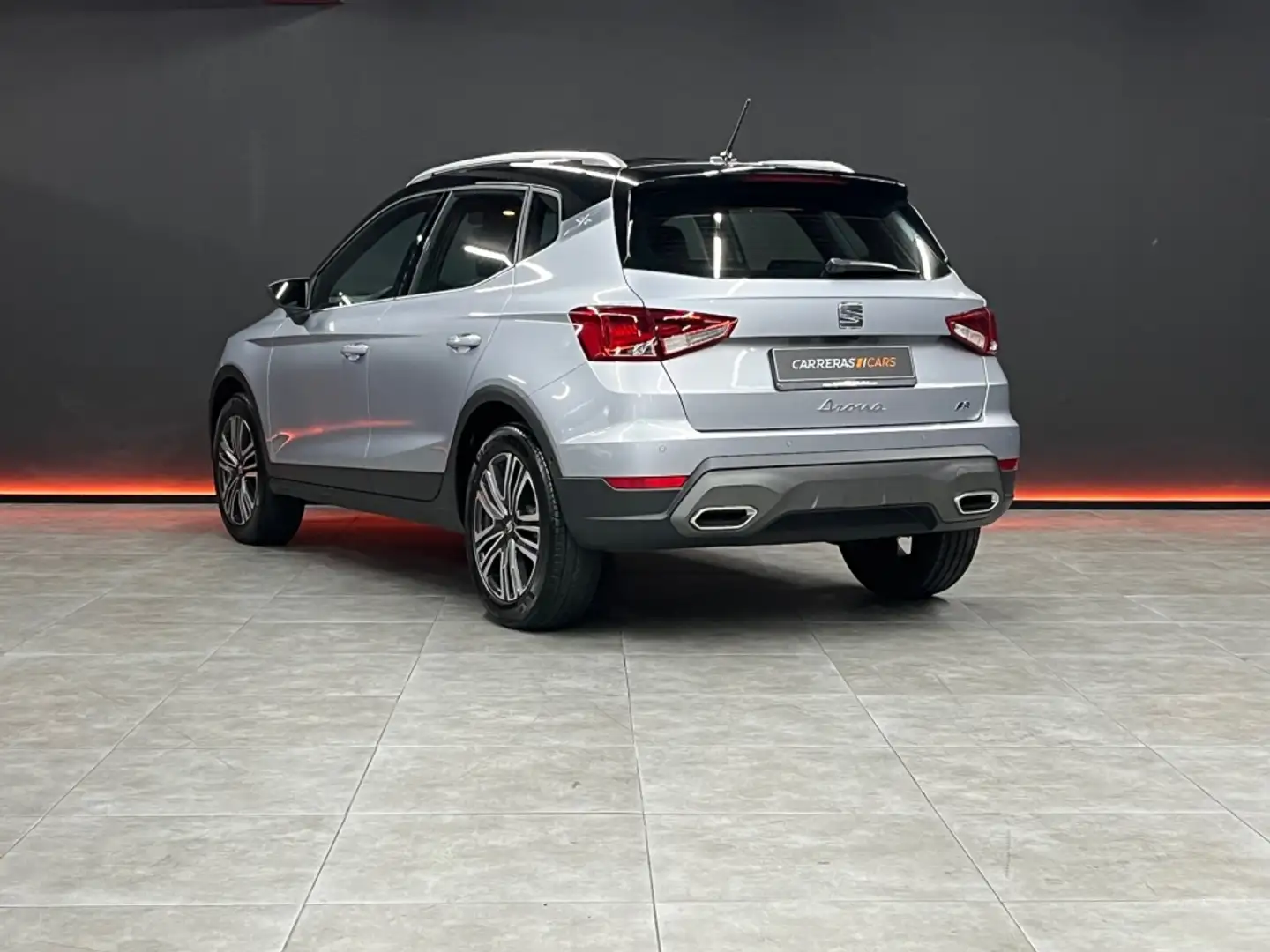 SEAT Arona 1.0 TSI S&S FR XM 110 Gris - 2