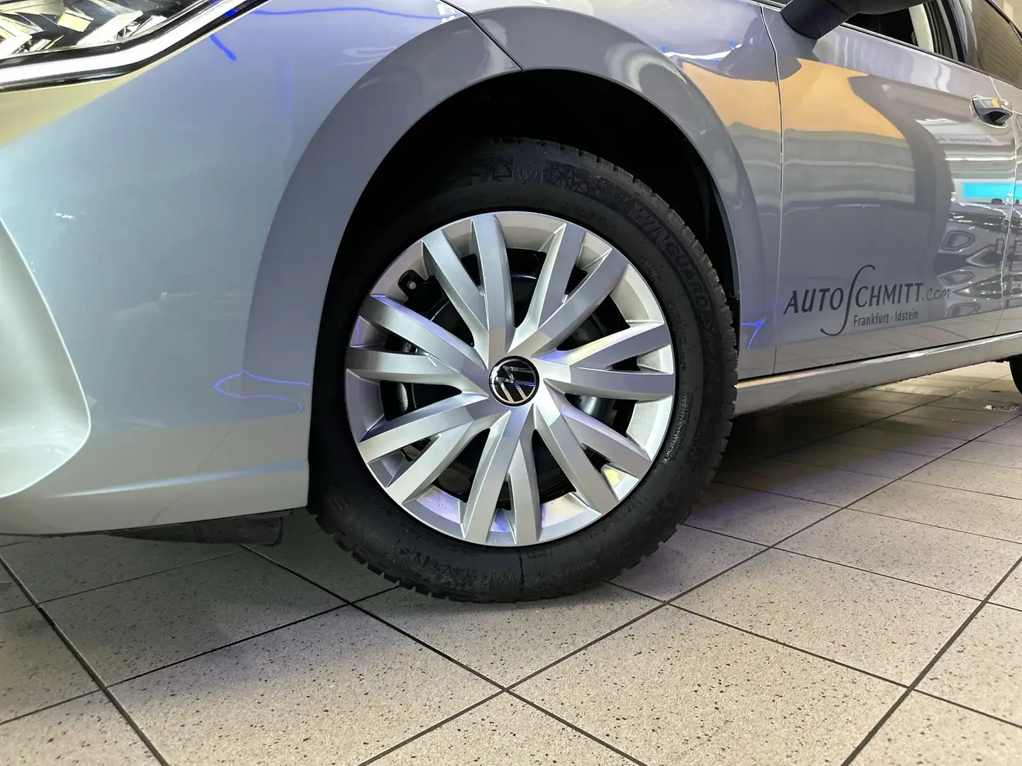 Volkswagen Golf Life 1.5 eTSI DSG LED+KAMERA+ACC+SITZHZG Silber - 2