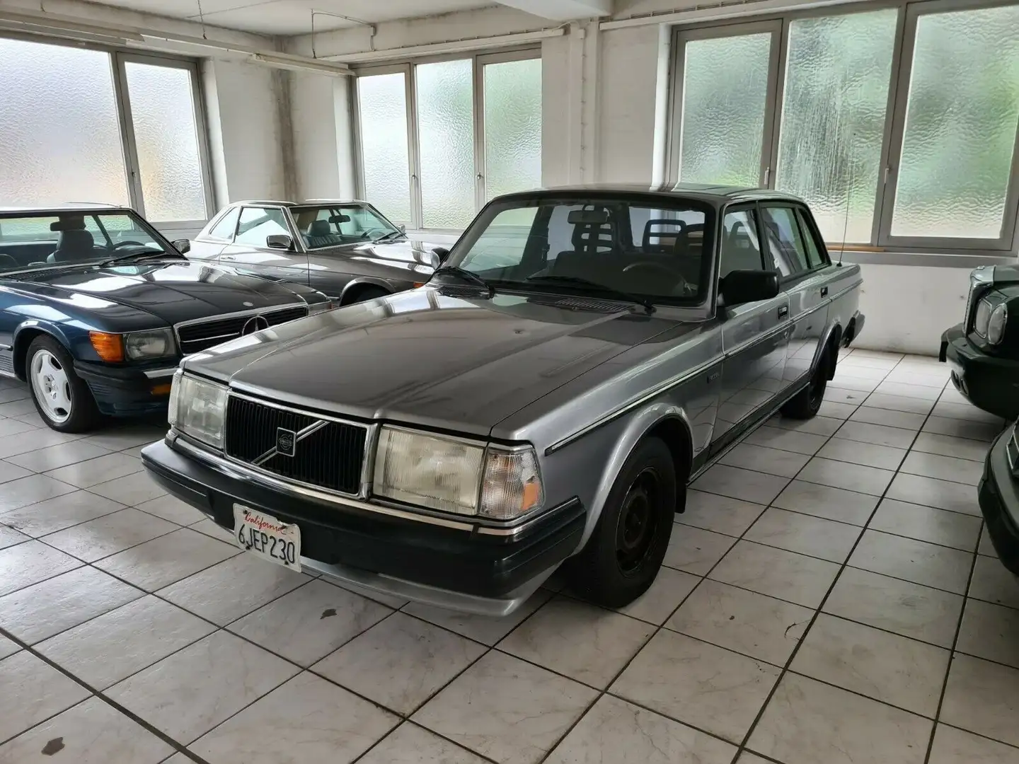Volvo 240 GL  US California Zilver - 2