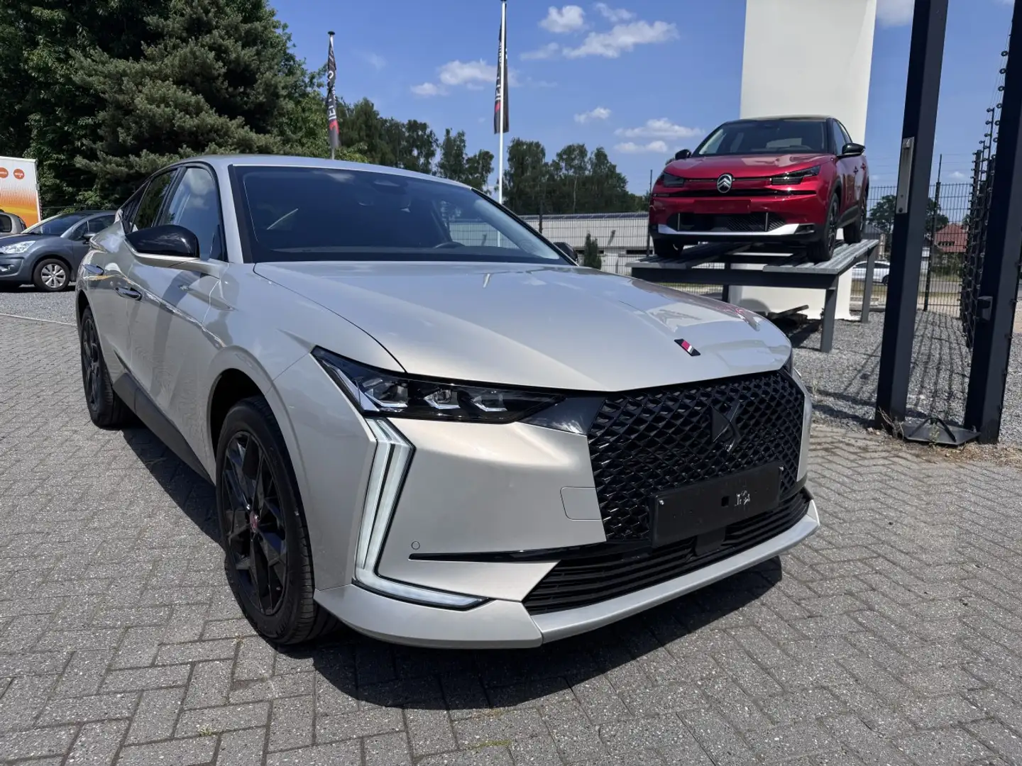 DS Automobiles DS 4 1.2 TURBO 130 Performance Line Gri - 2