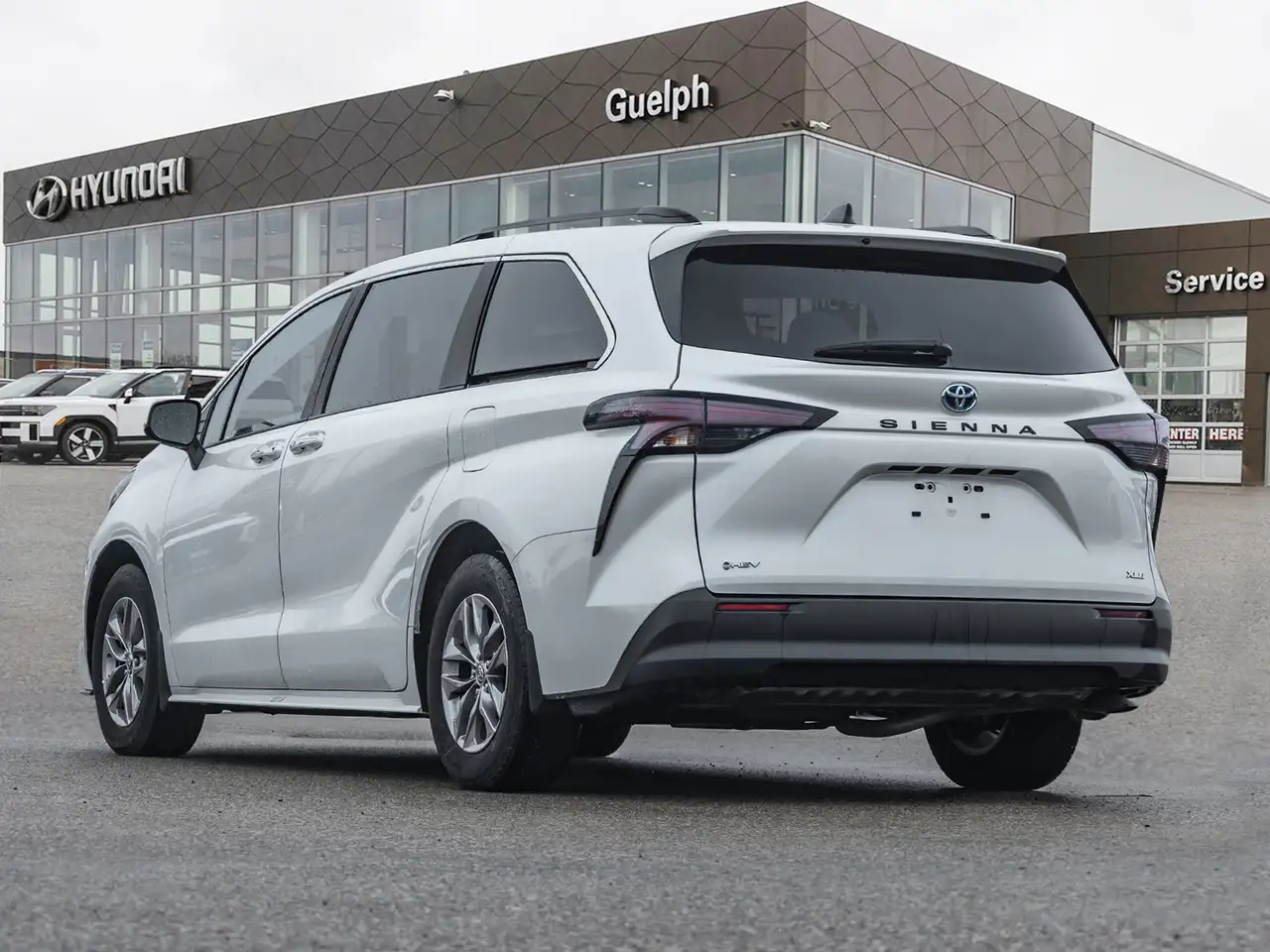 Toyota Sienna снимка Toyota Sienna