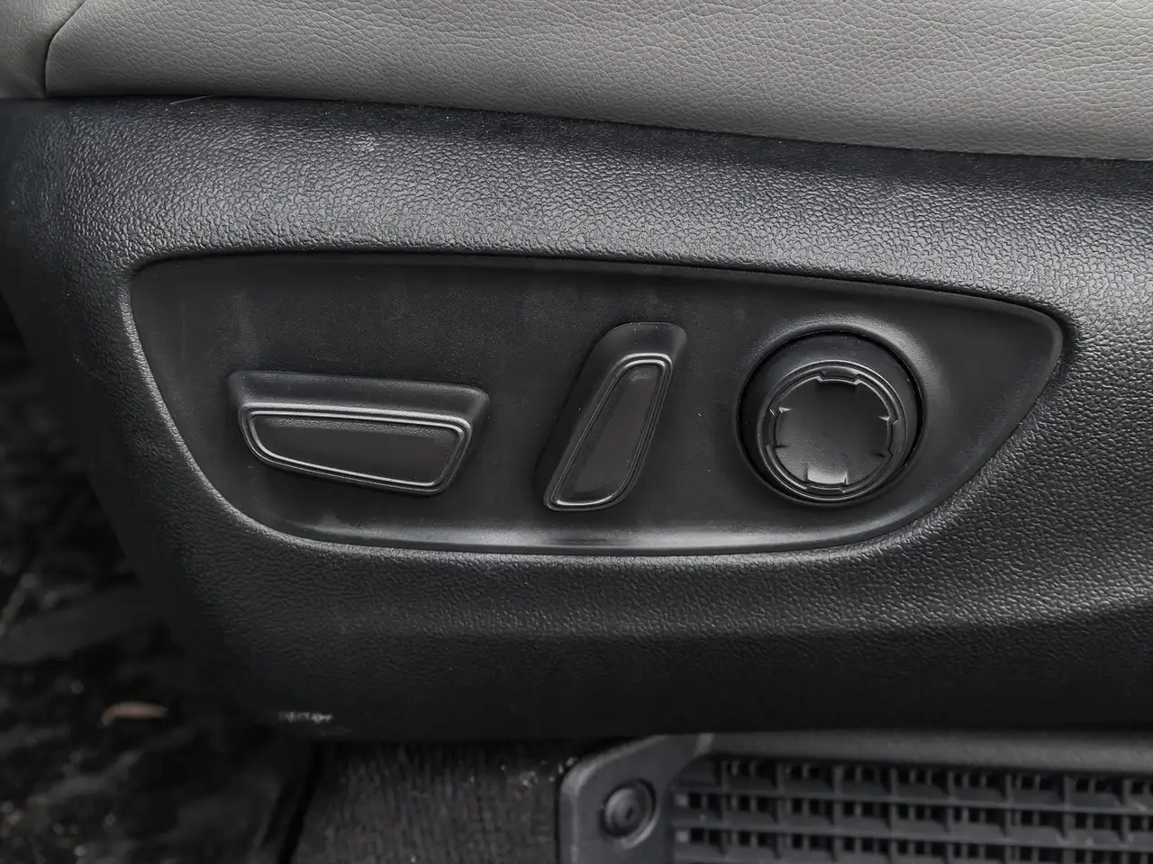 Toyota Sienna снимка Toyota Sienna