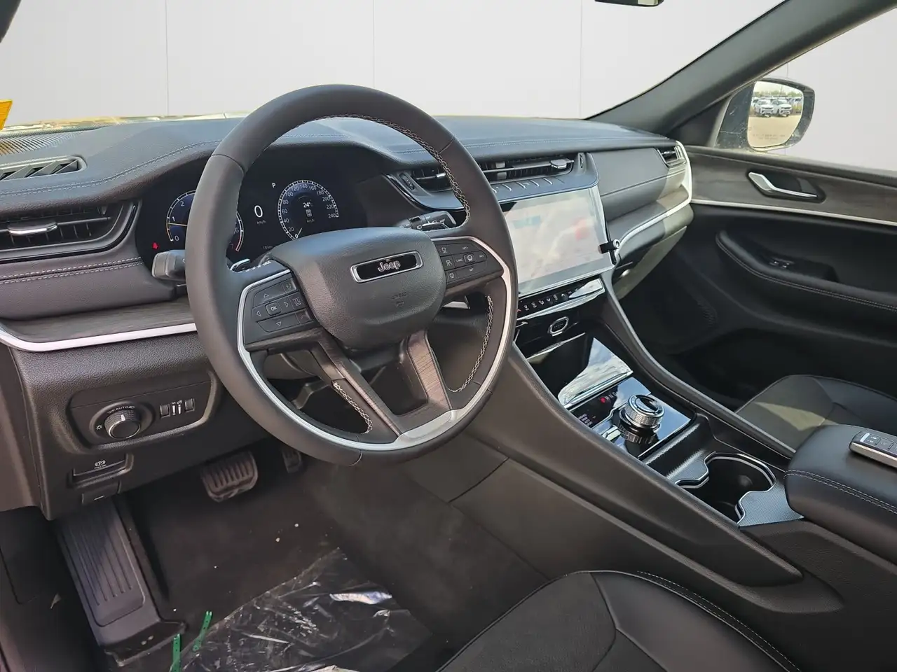 Jeep Grand Cherokee снимка Jeep Grand Cherokee