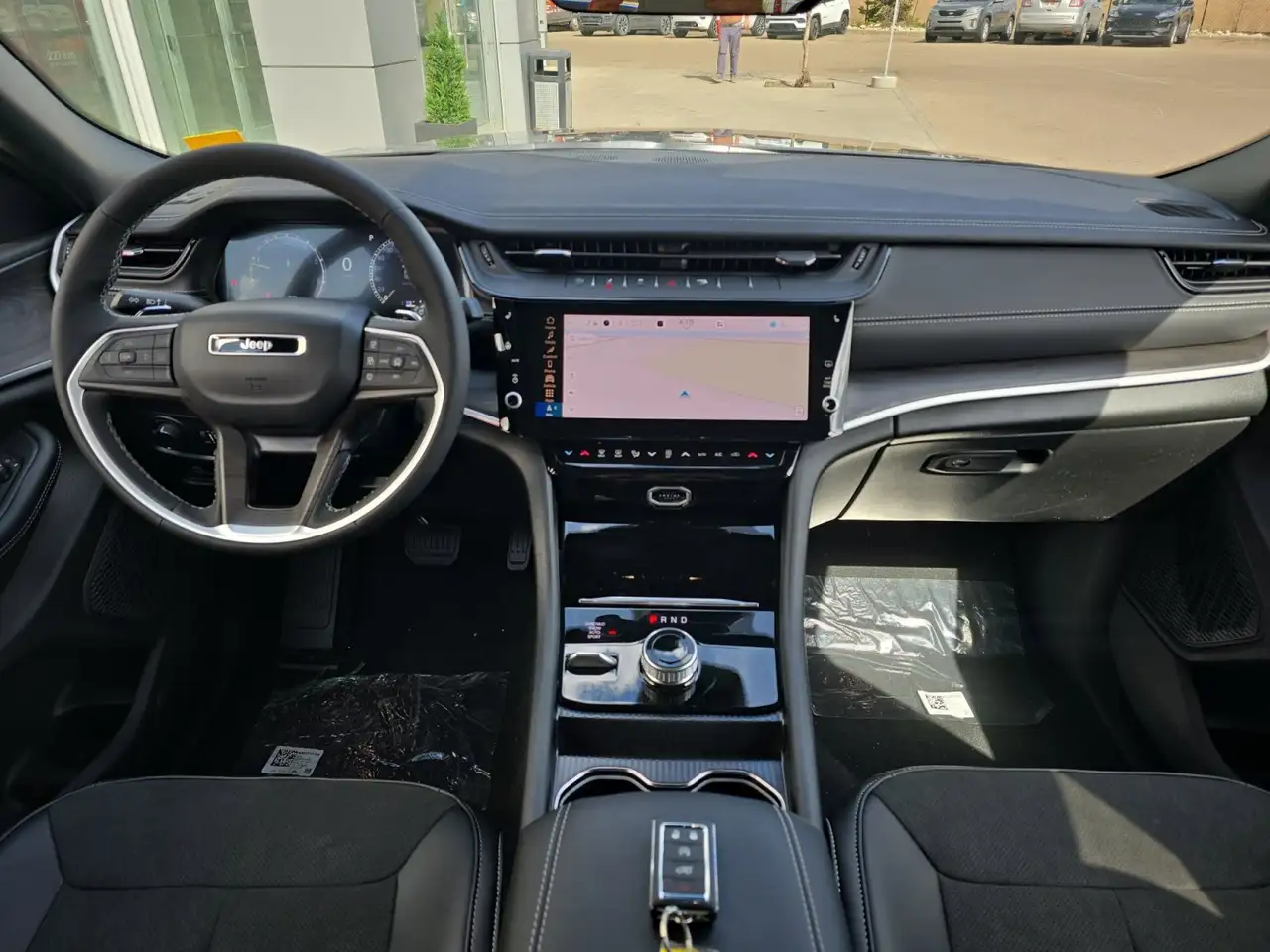 Jeep Grand Cherokee снимка Jeep Grand Cherokee