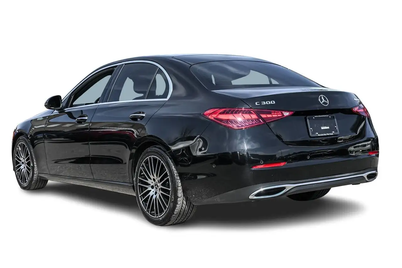 Mercedes-Benz C-Class снимка Mercedes-Benz C-Class