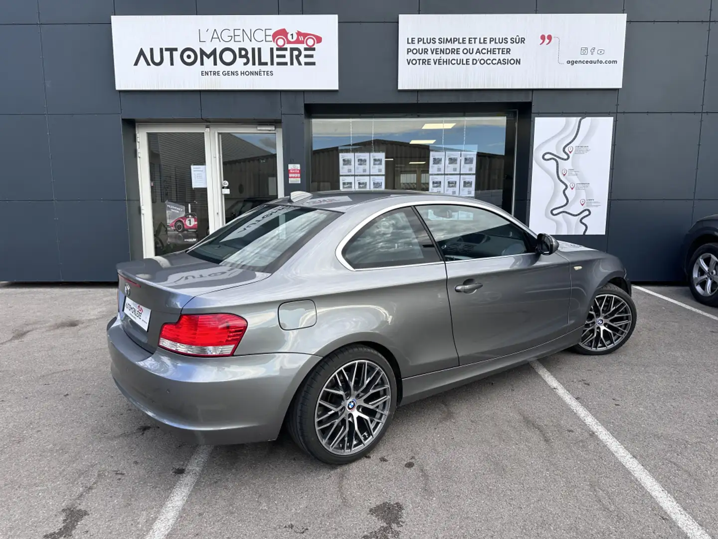 BMW 116 123d excellis Luxe GPS Xénon BVM Plateado - 2