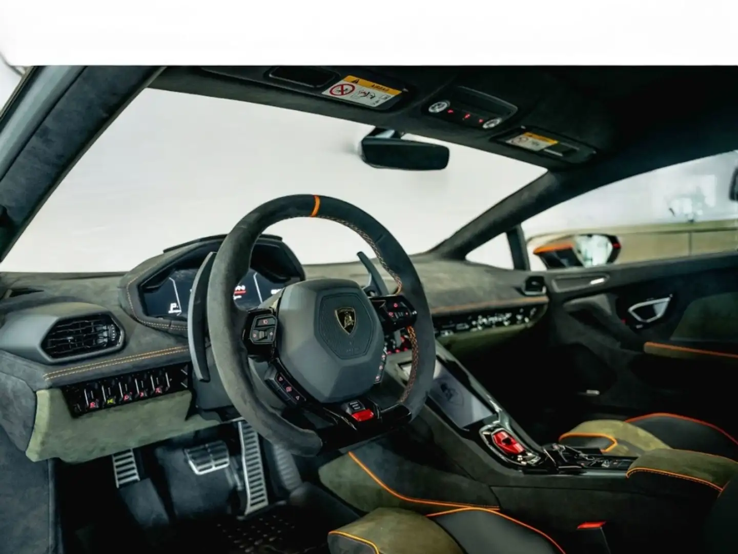Lamborghini Huracán Sterrato Vert - 2