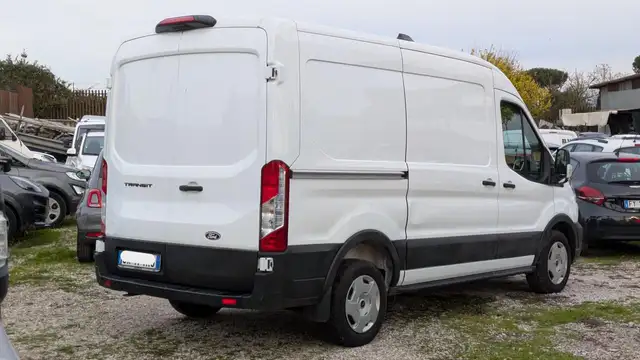 Ford Transit view 5