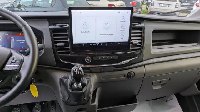 Ford Transit view 11