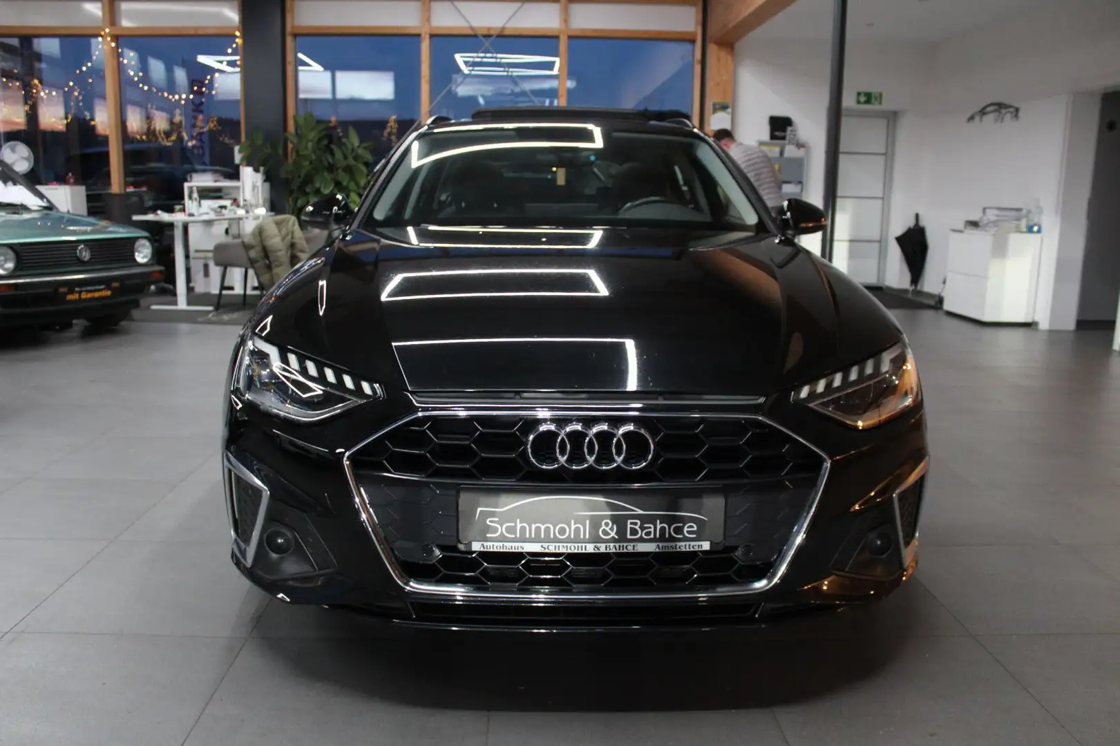 Audi A4 Avant 40 TDI S tronic S line sport Schwarz - 2