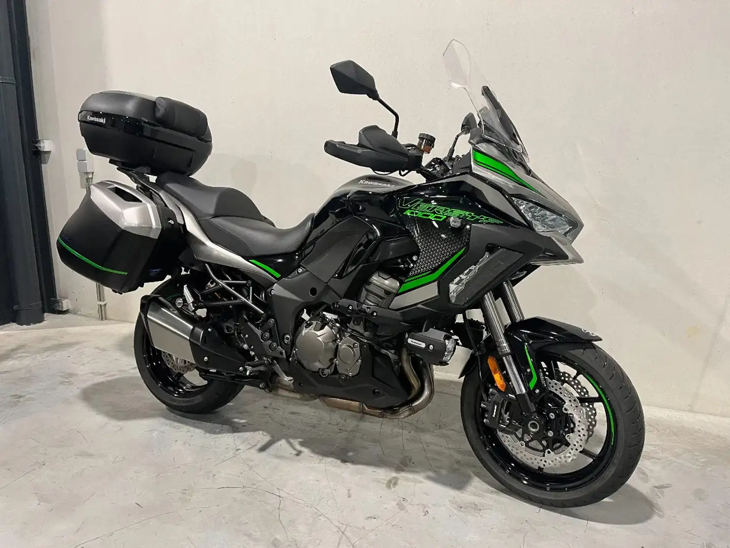 Kawasaki Versys 1000 SE GT (btw moto) - 1