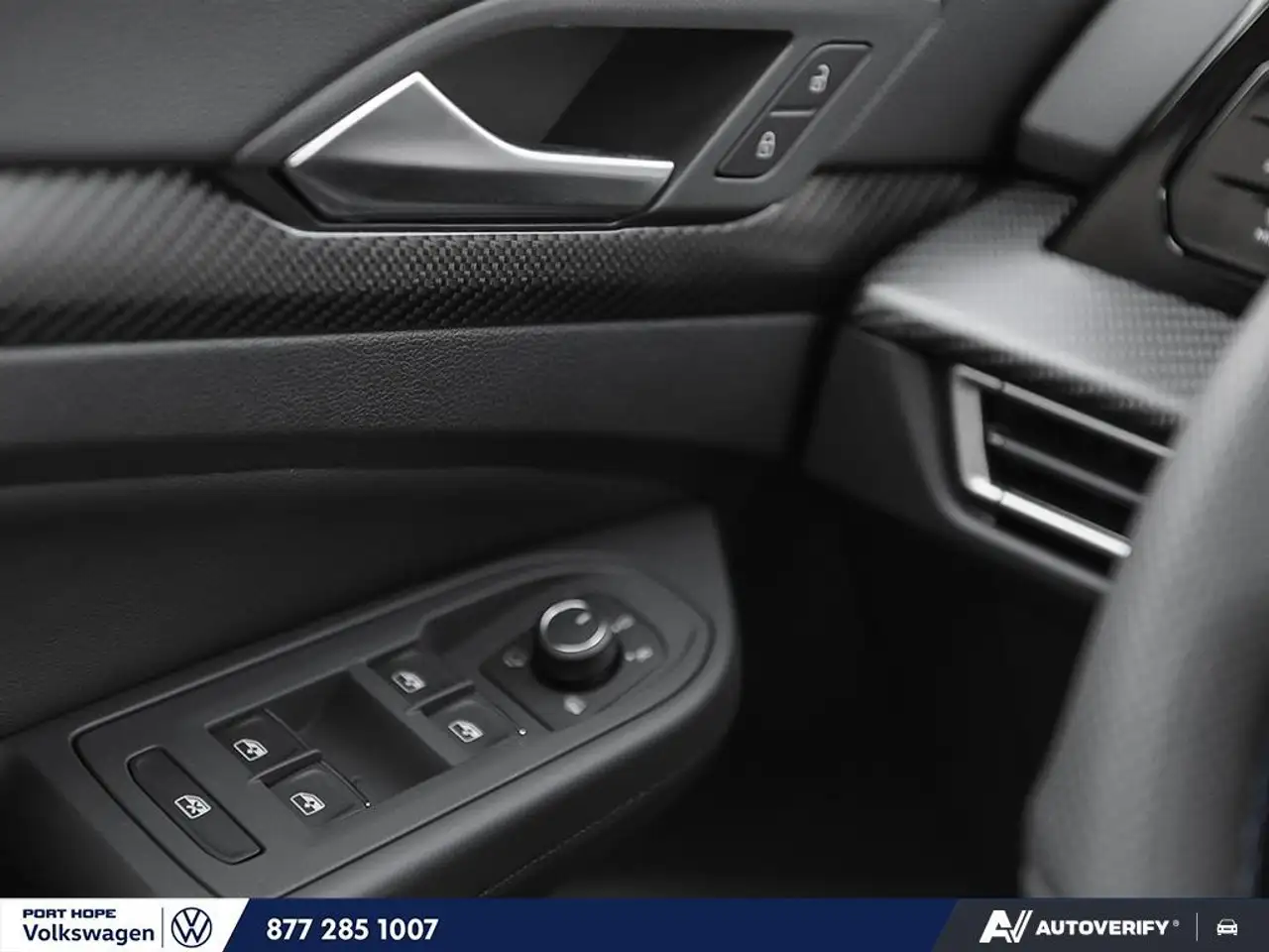 Volkswagen Golf R снимка Volkswagen Golf R