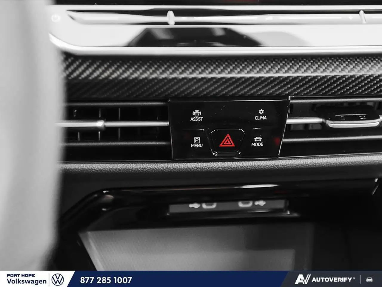 Volkswagen Golf R снимка Volkswagen Golf R