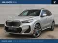 BMW iX1 eDrive20 M Sport / Panoramadak / Trekhaak / Sports Zilver - thumbnail 1