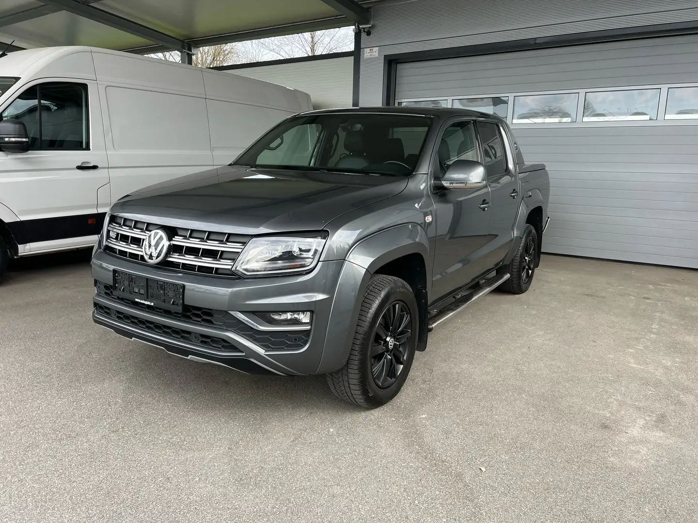Volkswagen Amarok Aventura 3,0 TDI 4Motion Aut. XENON/SPERRE/STANDHZ Grau - 2