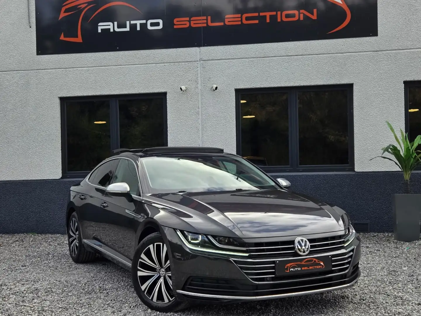 Volkswagen Arteon Arteon 2.0 TDi SCR Elegance DSG - TOIT PANORAMIQUE Gris - 2