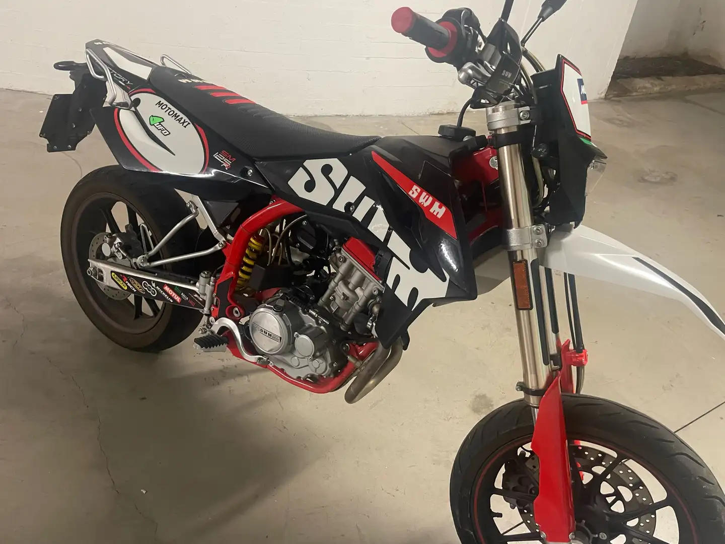SWM SM 125 R Factory - 1